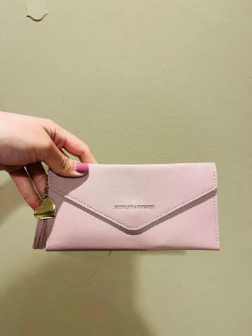 Billetera grande de mujer color lila purpura