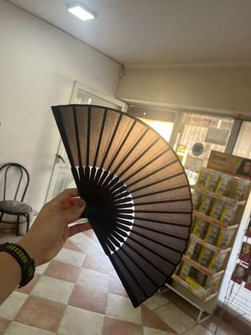 Abanico negro